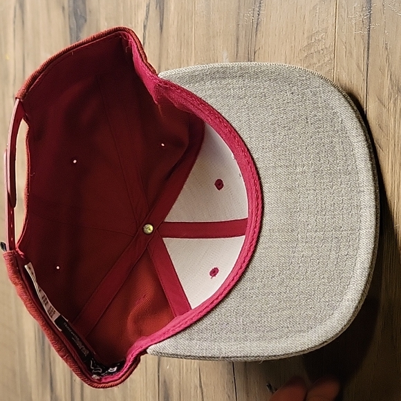 RVCA snapback hat - Picture 4 of 4